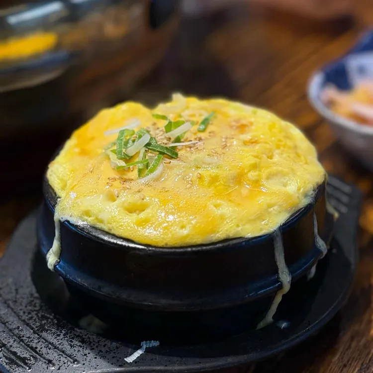 육갑 대표 사진