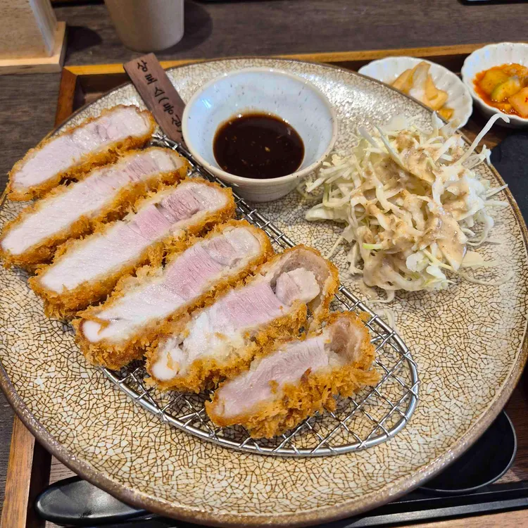 카츠보름 대표 사진