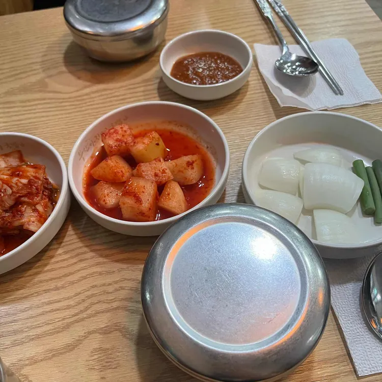 부산아지매국밥 대표 사진