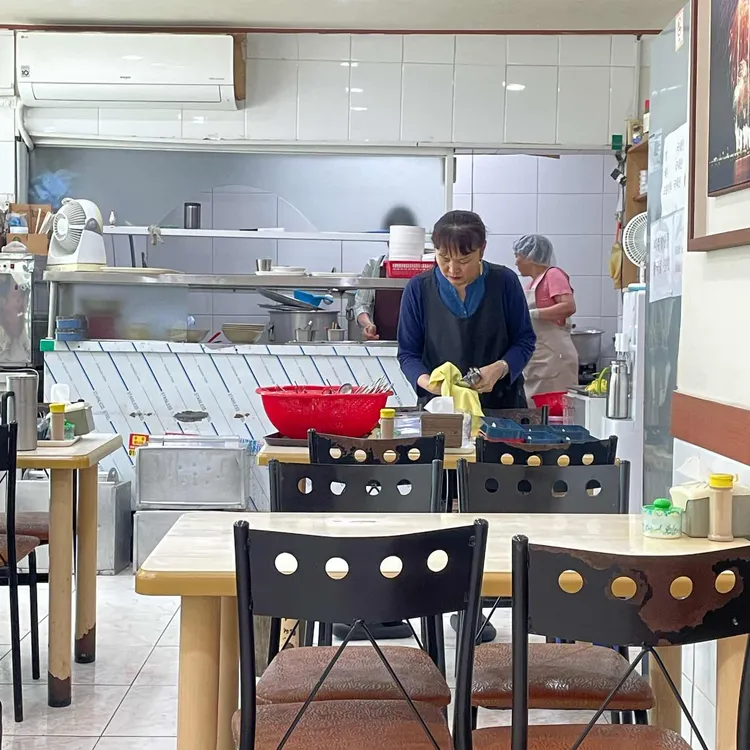 마포손칼국수 대표 사진