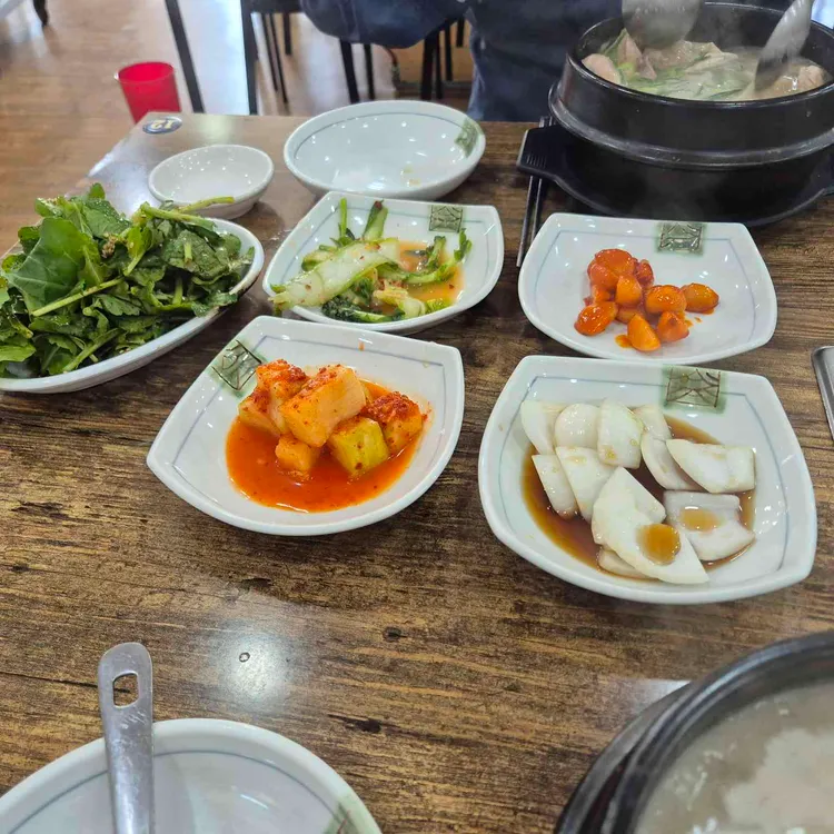 홍도능이백숙 대표 사진