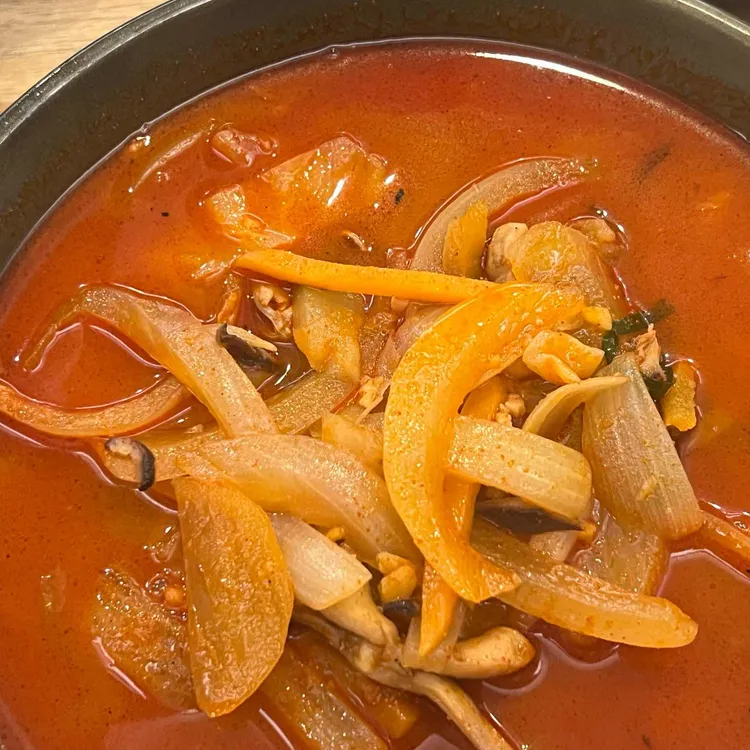 룽성 사진 1