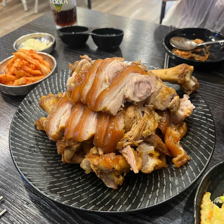 송가족발 대표 사진