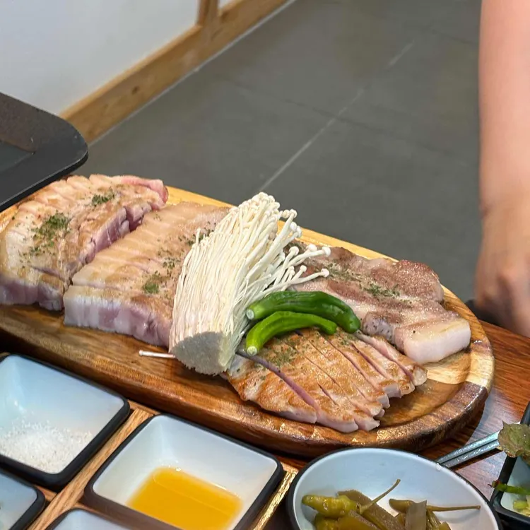 거제돈 사진 1