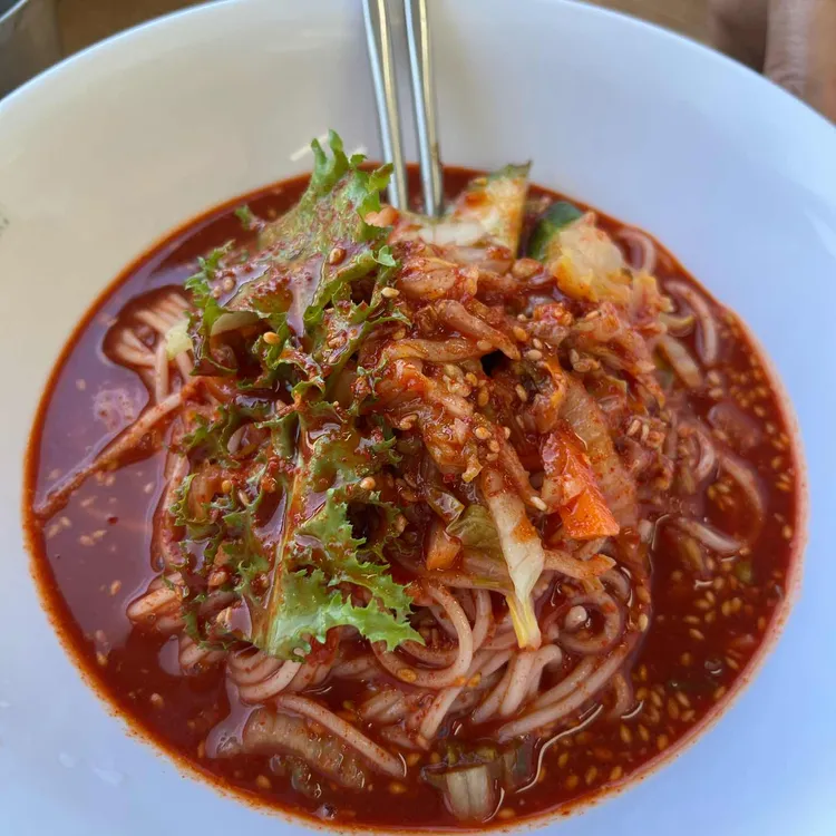 망향비빔국수 대표 사진