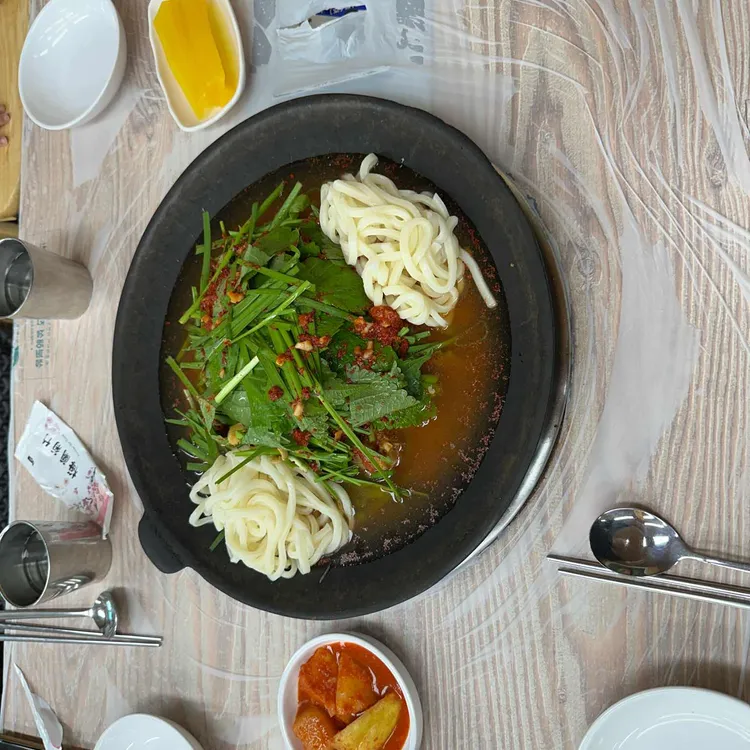 텃밭에노는닭 대표 사진