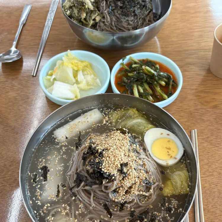 금달래 막국수 대표 사진