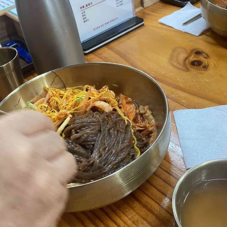 진주냉면 이설옥 대표 사진