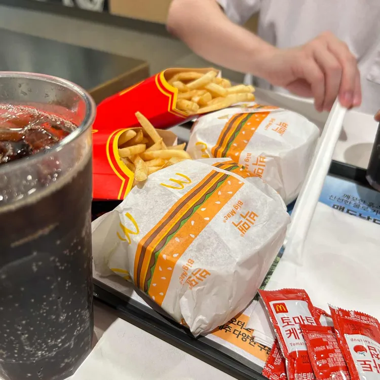 맥도날드 대표 사진
