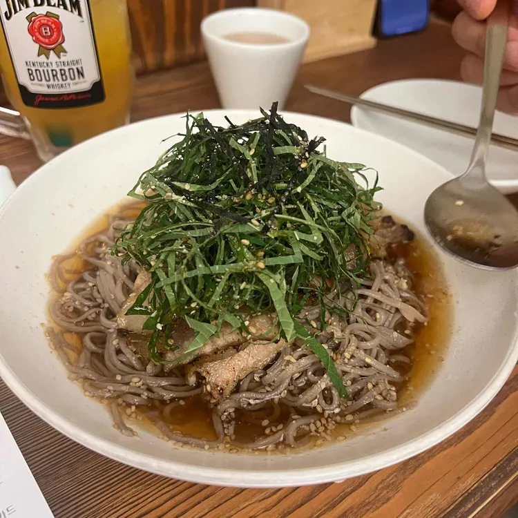 욱동 사진 1
