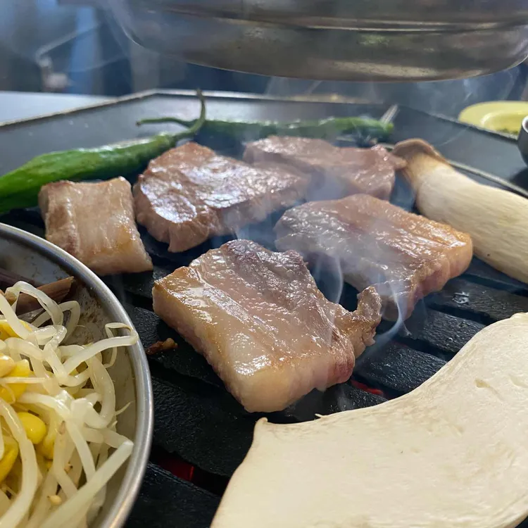 빽돈 대표 사진