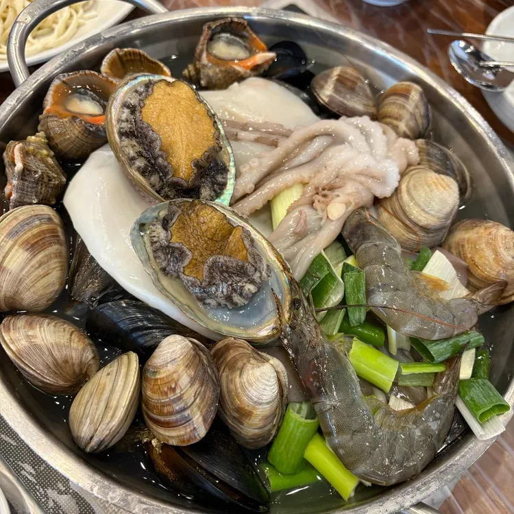 복많네 해물칼국수 대표 사진