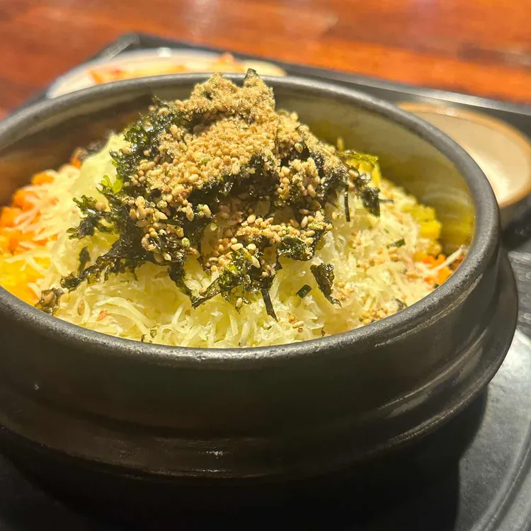 야미 대표 사진