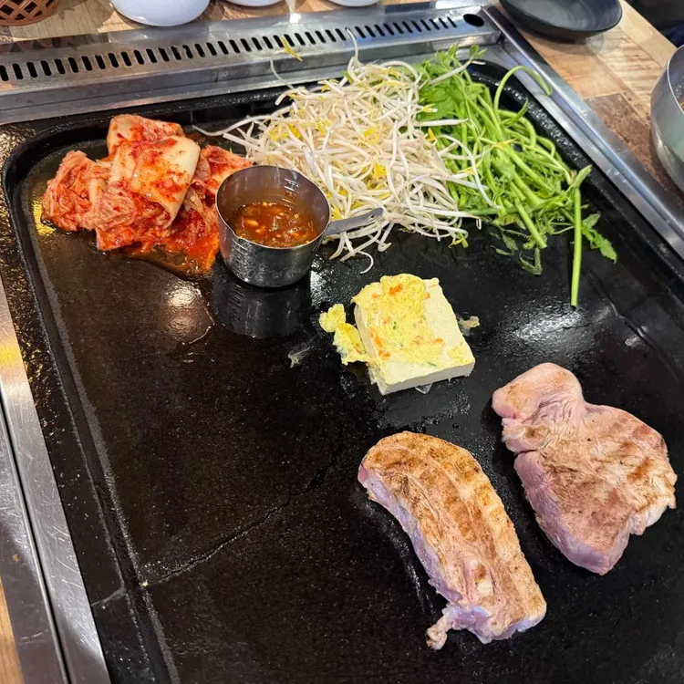 돌삼닭 대표 사진