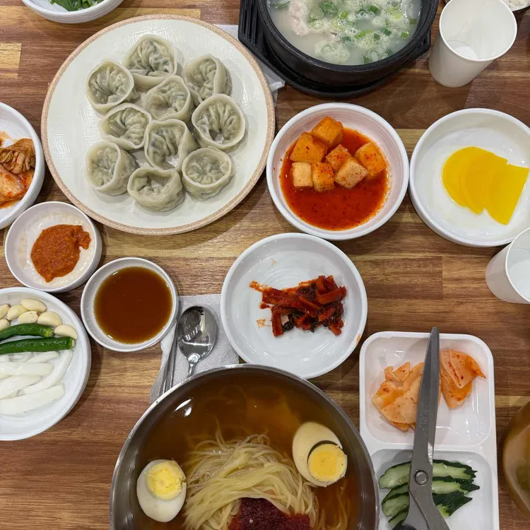 영동밀면&돼지국밥 대표 사진