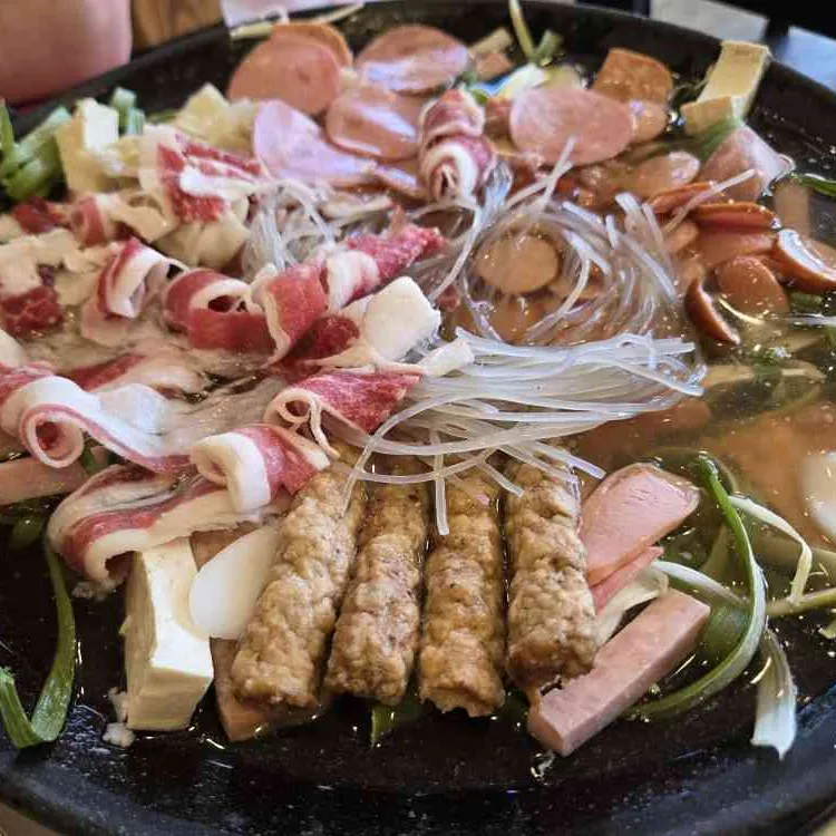 송탄어울림부대찌개 대표 사진