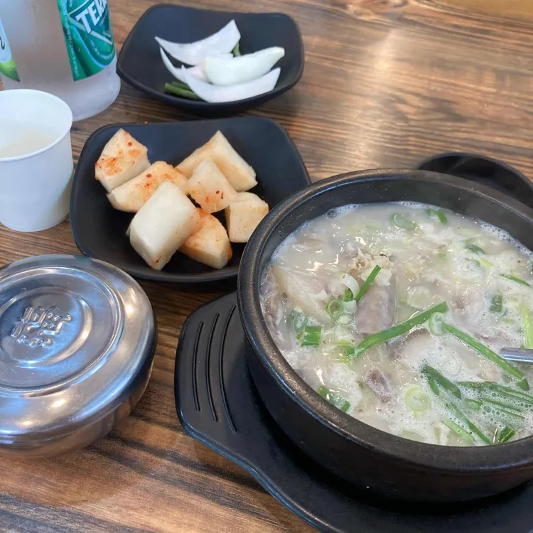 압구정순대국 대표 사진