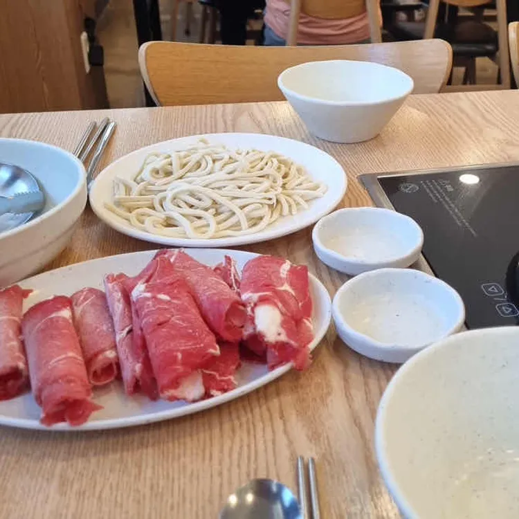 얼크니손칼국수 대표 사진