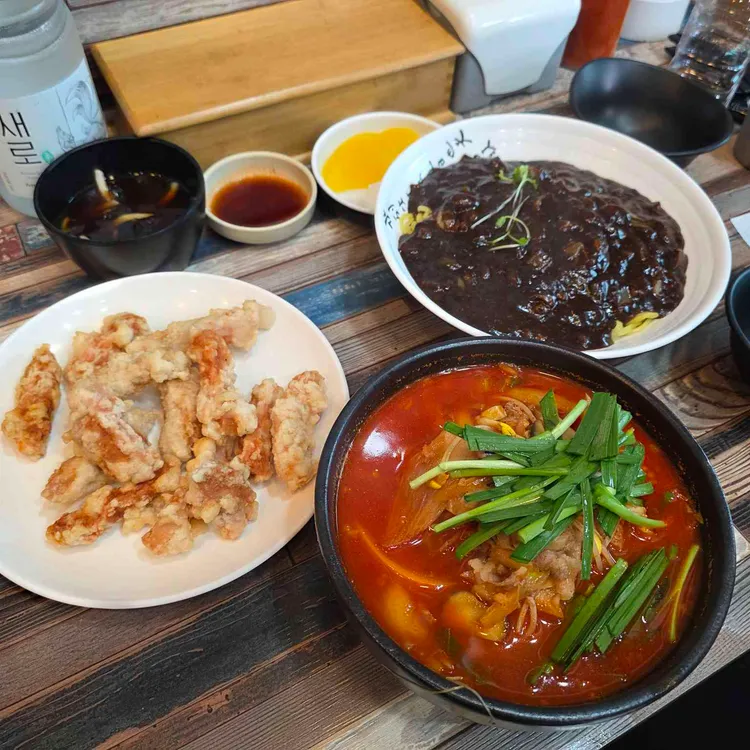 황제뚝배기짬뽕 대표 사진