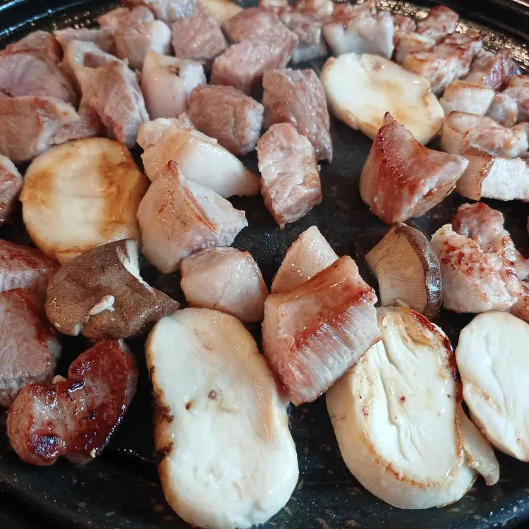 청춘고깃집 대표 사진