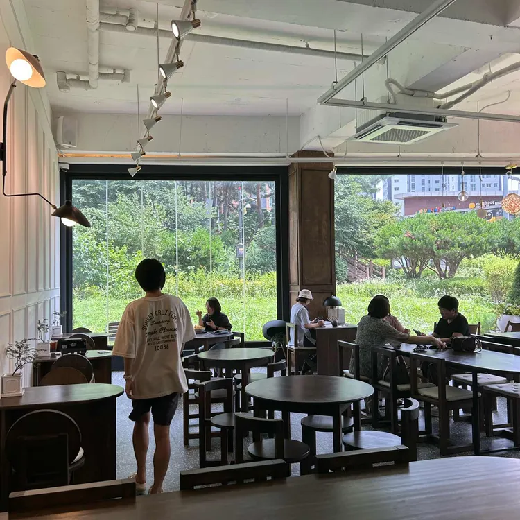 카페 쿤스트 대표 사진