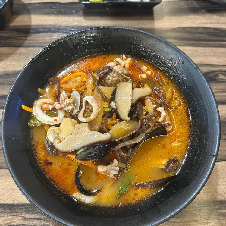 레드웍 대표 사진