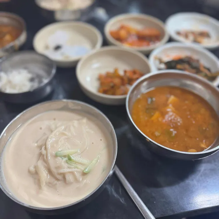 민정이네 사진 1