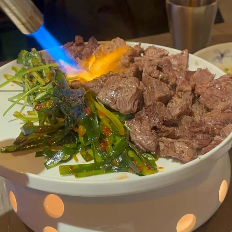 육미안 사진