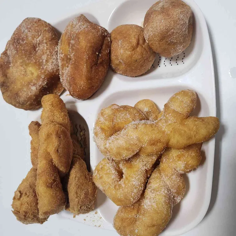 콩꼬물꽈배기 대표 사진