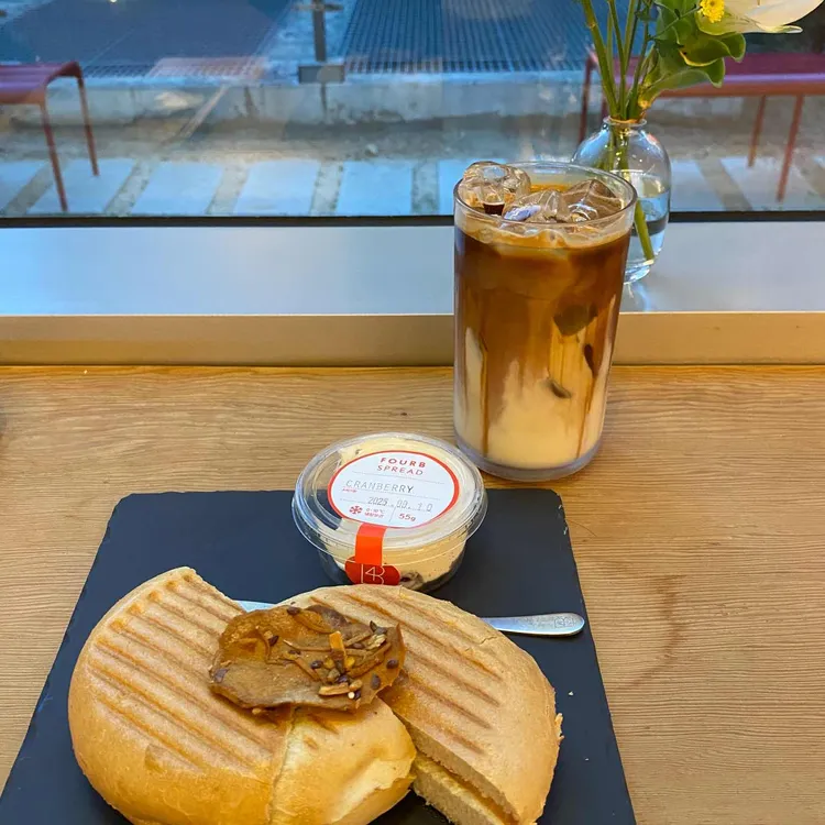 포비 사진