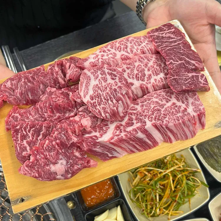 정육식당 한우사랑 사진 1
