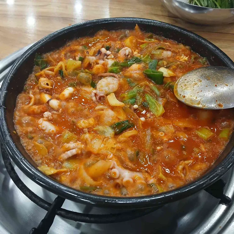 국이네낙지볶음 사진
