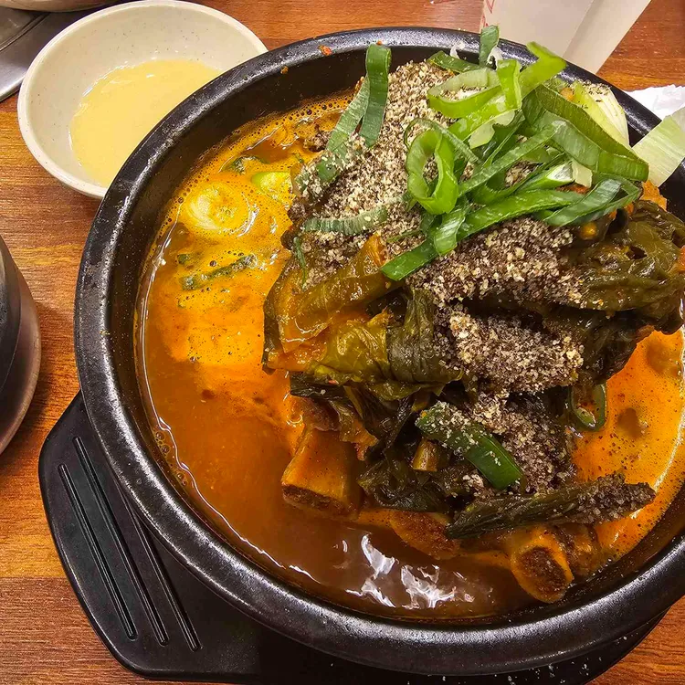 서부청기와감자탕 대표 사진