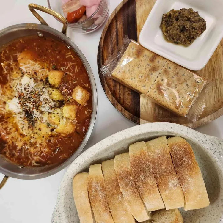 라냐 대표 사진