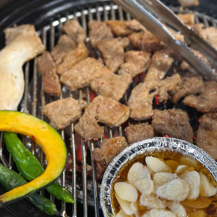 꾼돈숯불갈비 사진 1