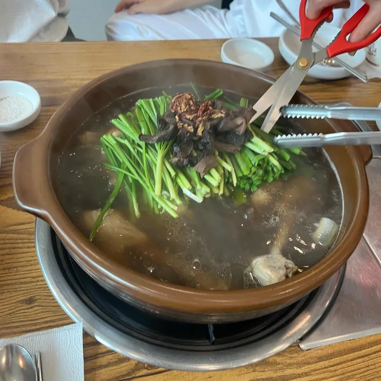 당산마루 능이버섯삼계탕 사진 2