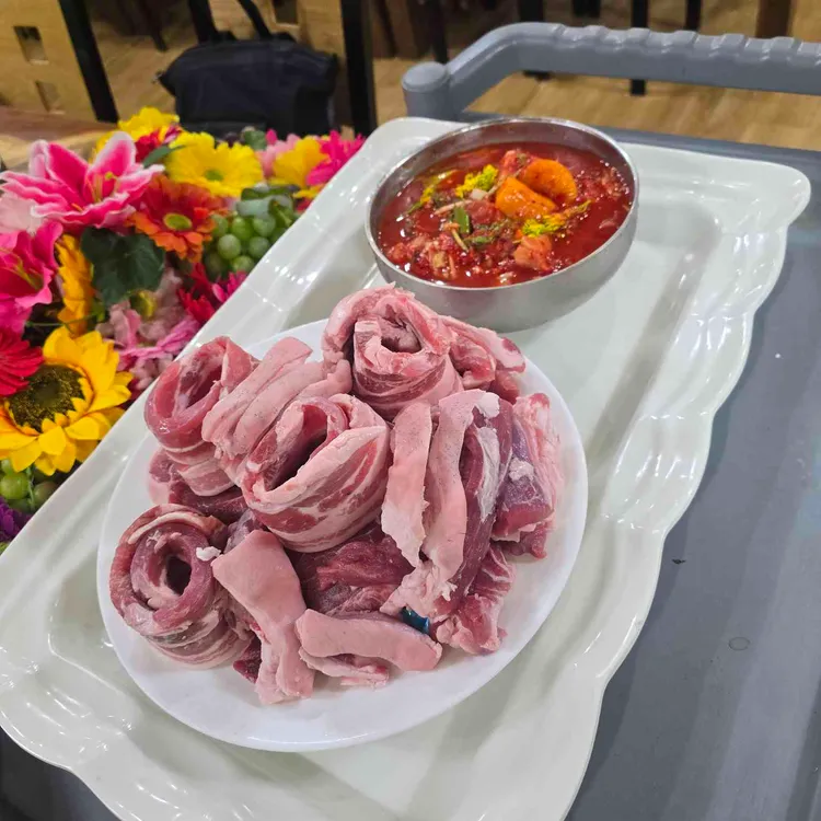 흑돼지킹생구이전문점 사진 2
