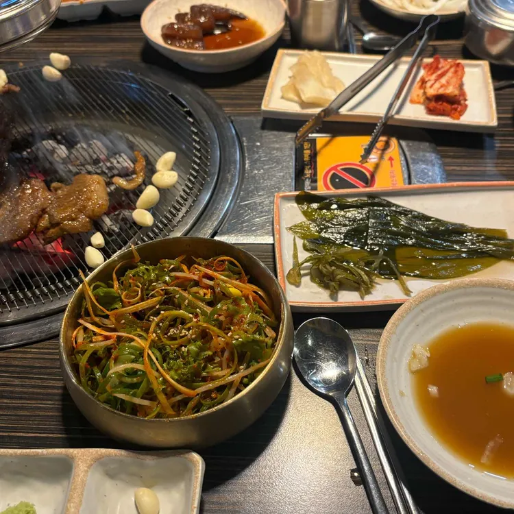 육조선 대표 사진
