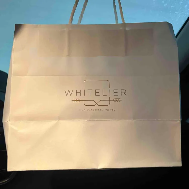 화이트리에 대표 사진