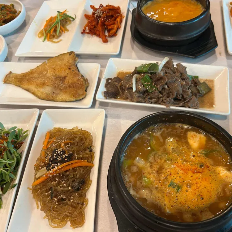 향나무식당 사진 1