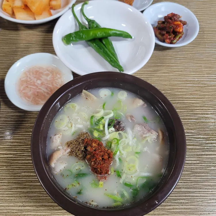 산수갑산 대표 사진