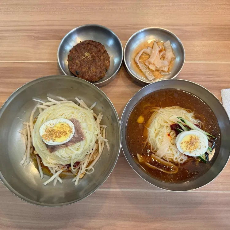 현대밀면 사진 1