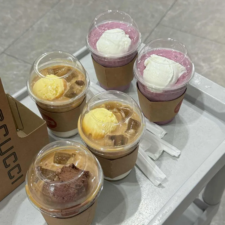 파스쿠찌 대표 사진