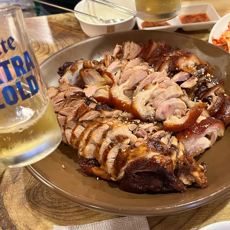 한양왕족발 사진 2