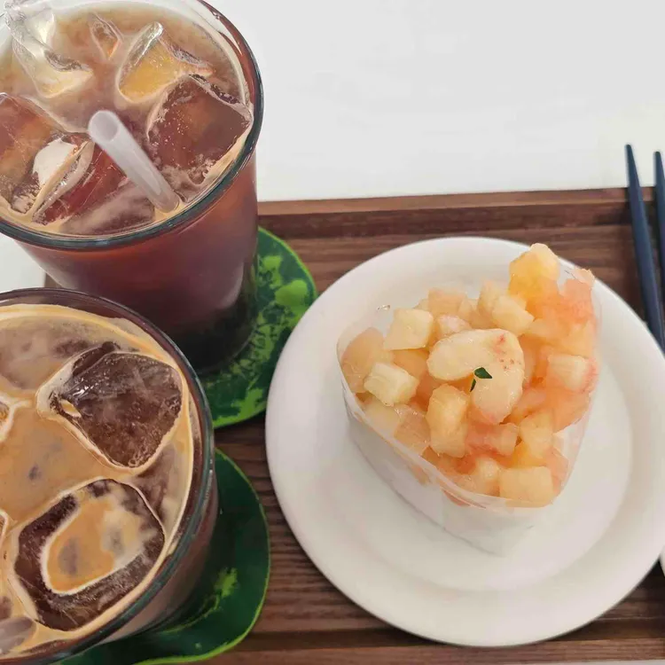 윤숲 대표 사진