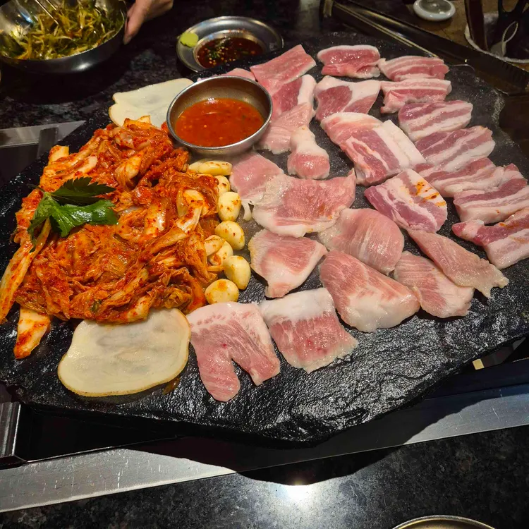 석암생소금구이 사진 1