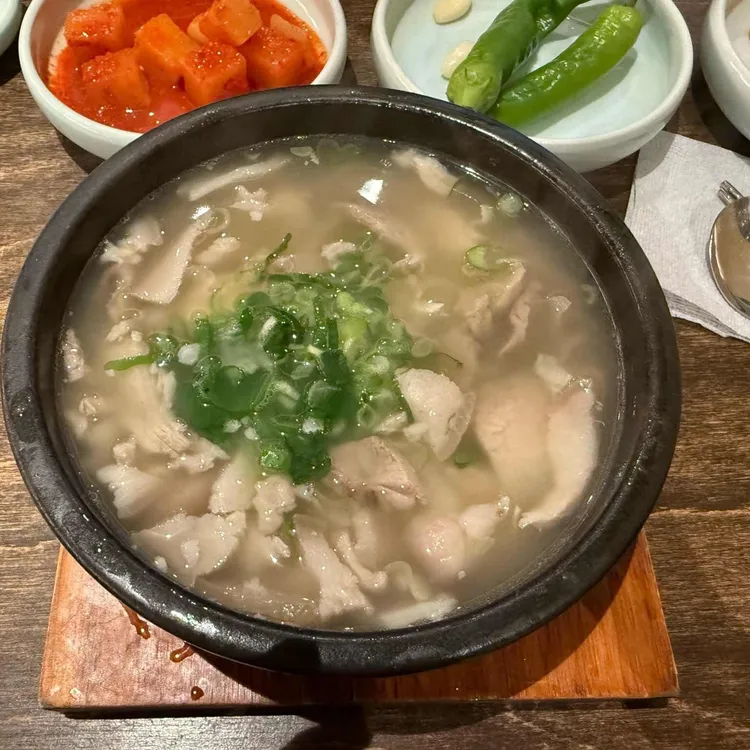 극동돼지국밥 사진 1