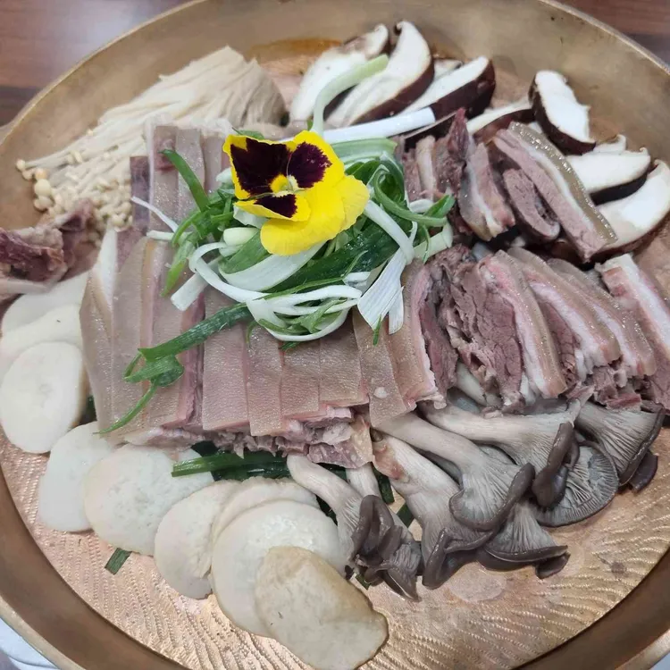 왕실흑염소 사진 1