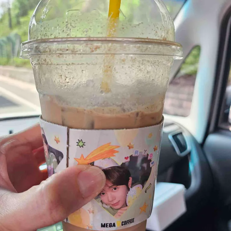 메가커피 대표 사진