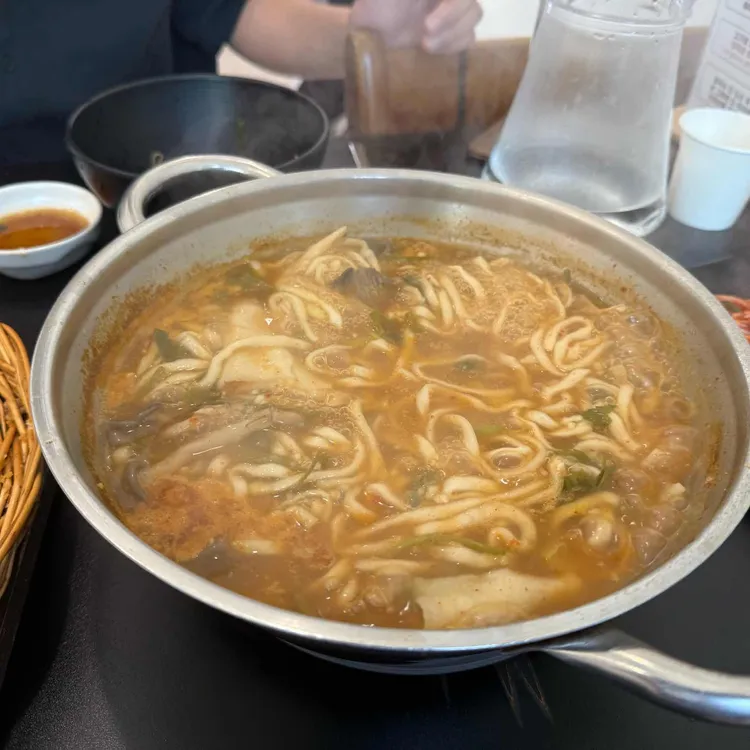 윤우재 샤브칼국수 사진 2